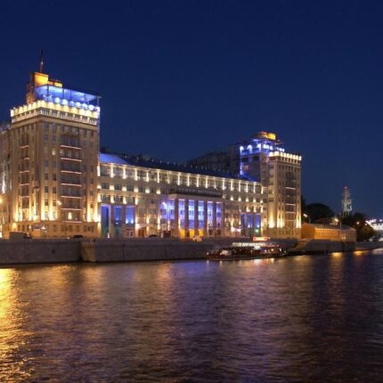 Гостевой дом Изба  Красной площади, Москва рядом с метро, цены от 2697 руб. — недорогие номера