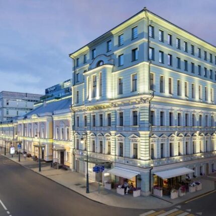 Чехофф Отель Москва Кьюрио Коллекшен Хилтон 5* в центре Москвы, цены от 11900 руб. — забронировать с фото и отзывами