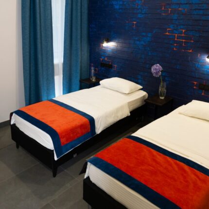 Rockit Hotel 3*, Санкт-Петербург, цены от 1900 руб. рядом с Финским заливом | Номера